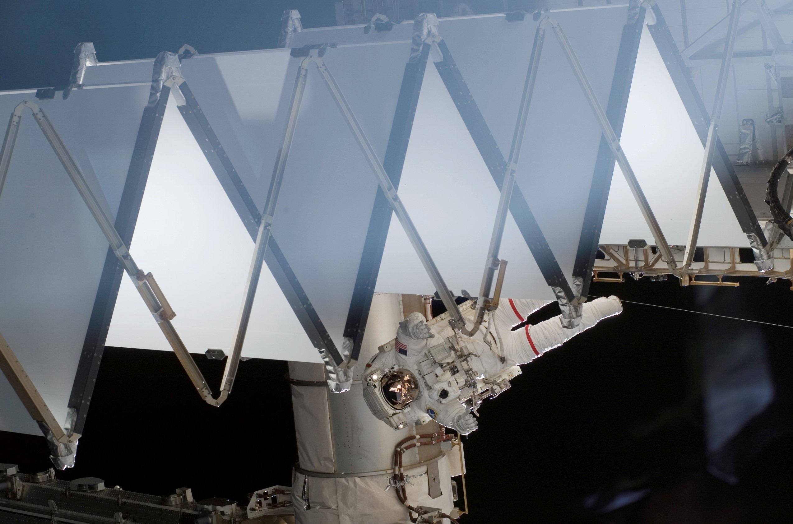 Box Radiator Satellite radiator – Space Steps